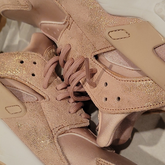 Nike Huarache - Picture 5 of 7